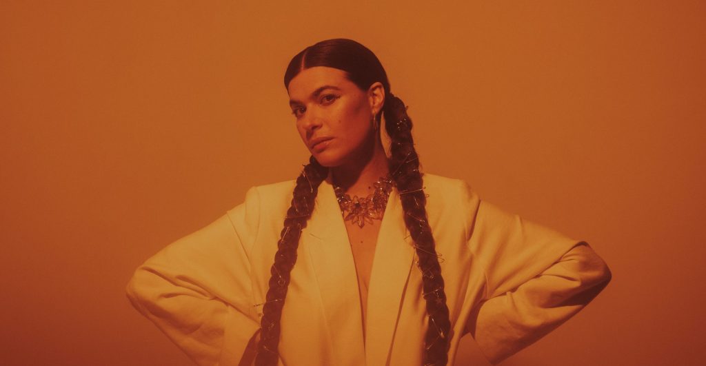 Lineup:

Ganna Gryniva - voice, loops, effects, synths
Laura Robles - percussion